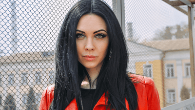 A Gothic Top as the Foundation – How to Start Building Your Dark Style from the Top