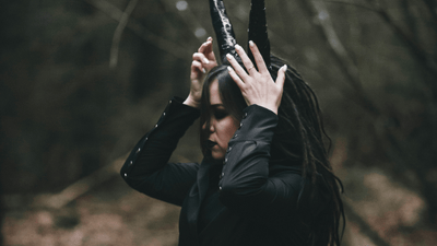 Vest as a Stage Costume – Gothic Elegance on the Theater Stage