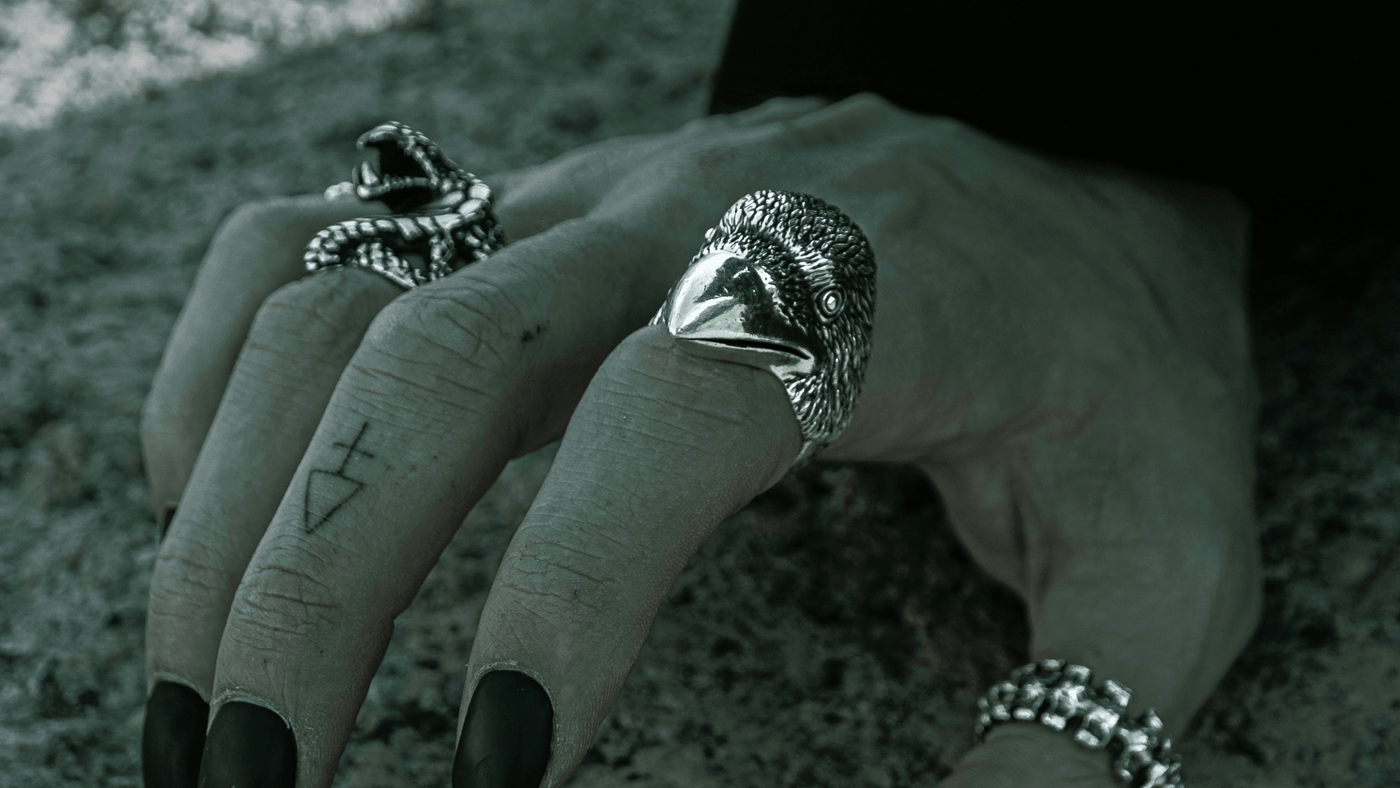 Goth on Stage: Men's Gothic Fashion in Theatre and Drama - Castle Gothic